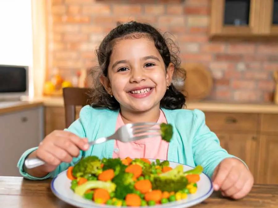 eat-one-serving-of-vegetables-at-lunch-new-year-resolution-that-actually-stick