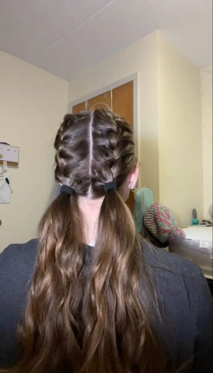 french-braid-pigtails-winter-hair-braid-ideas