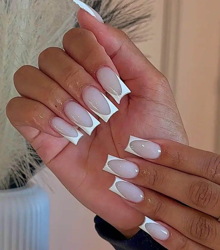 froted-french-tips-stunning-christmas-nail-ideas