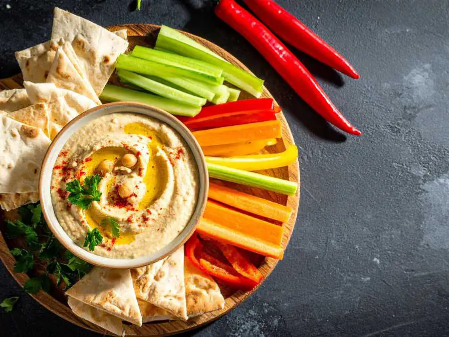hummus-and-veggie-wraps-kids-lunch-bos-ideas