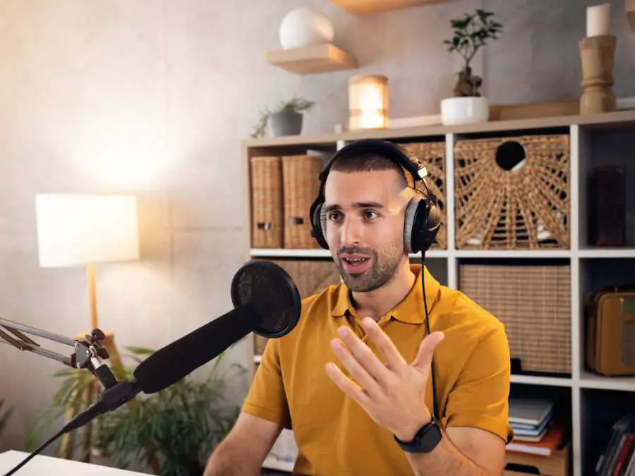 listen-to-one-educational-podcast-weekly-new-year-resolution-that-actually-stick