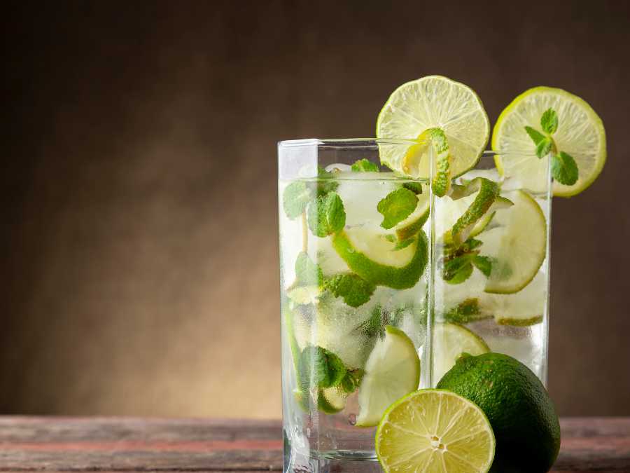 mocktail-mojito-new-year-eve-recipes