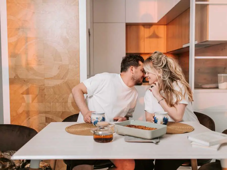 a-cozy-hot-chocolate-date-at-home