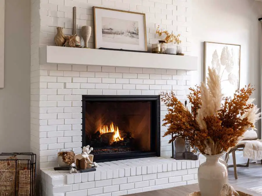 a-simple-mantel-minimalist-arrangement-christmas-fireplace-mantel-decor-ideas