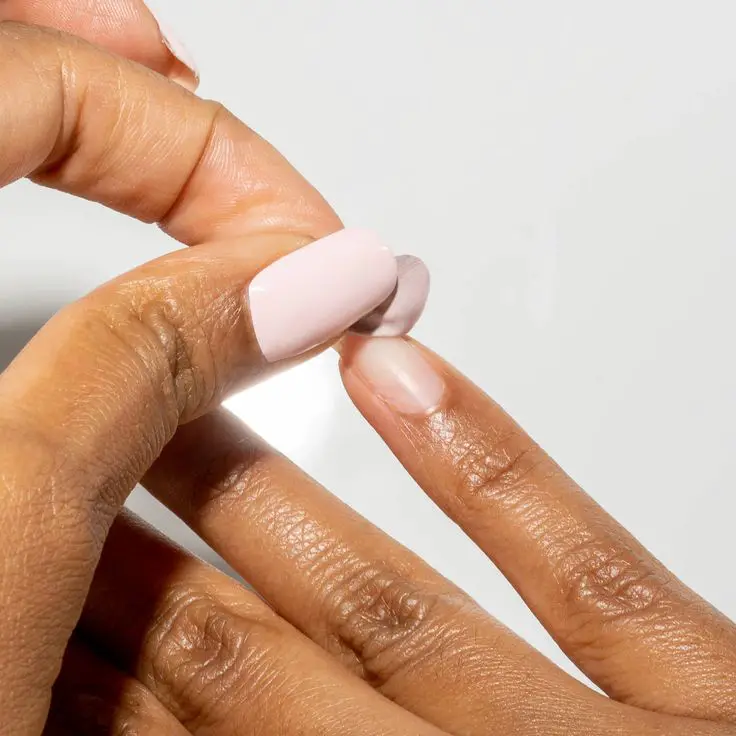 avoid-peeling-off-nail-polish