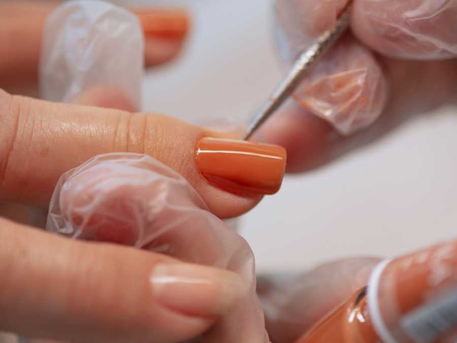 dont-forget-to-seal-the-edges-stunning-new-years-nail-ideas