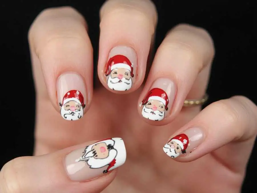 santa-claus-short-christmas-nail-ideas
