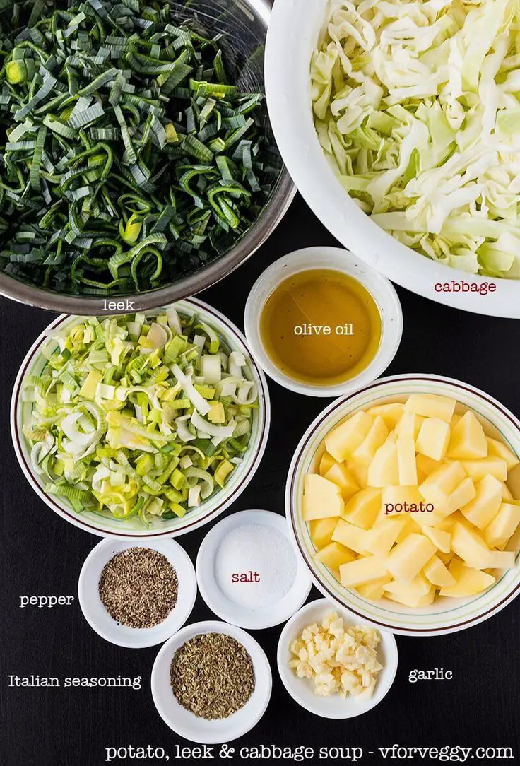 satistying-winter-veggie-soup-bowl