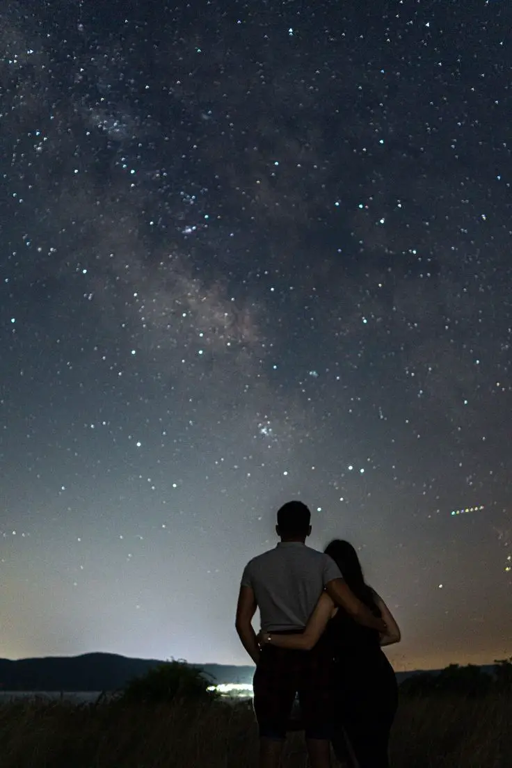 stargaze-on-a-clear-winter-night