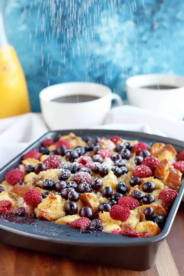 sweet-winter-berry-bake