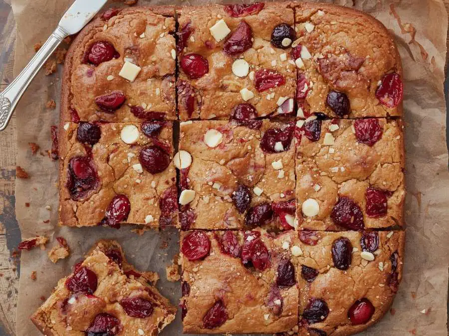white-chocolate-cranberry-blondies
