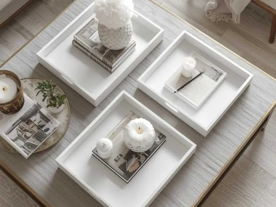 white-decorative-trays-for-coffee-table-styling-white-christmas-decor-ideas