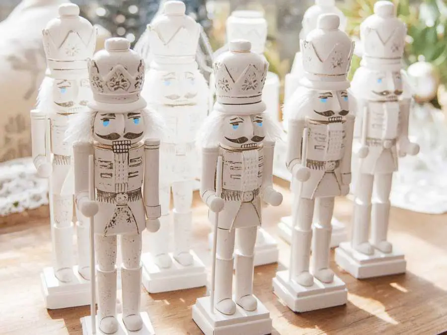 white-nutcracker-figurines