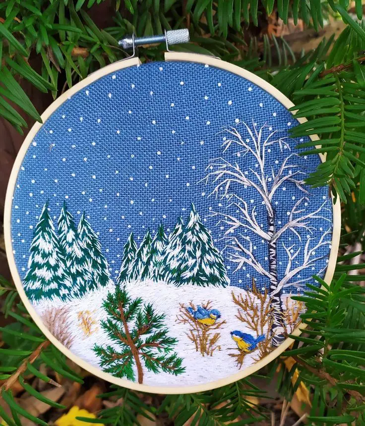 winter-themed-embrioidery-hoop