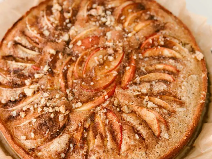 apple-cinnamon-oatmeal-bake-irresistible-christmas-brunch-ideas