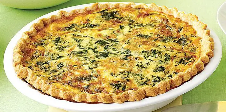 christmas-quiche-with-spinach-and-gruyere