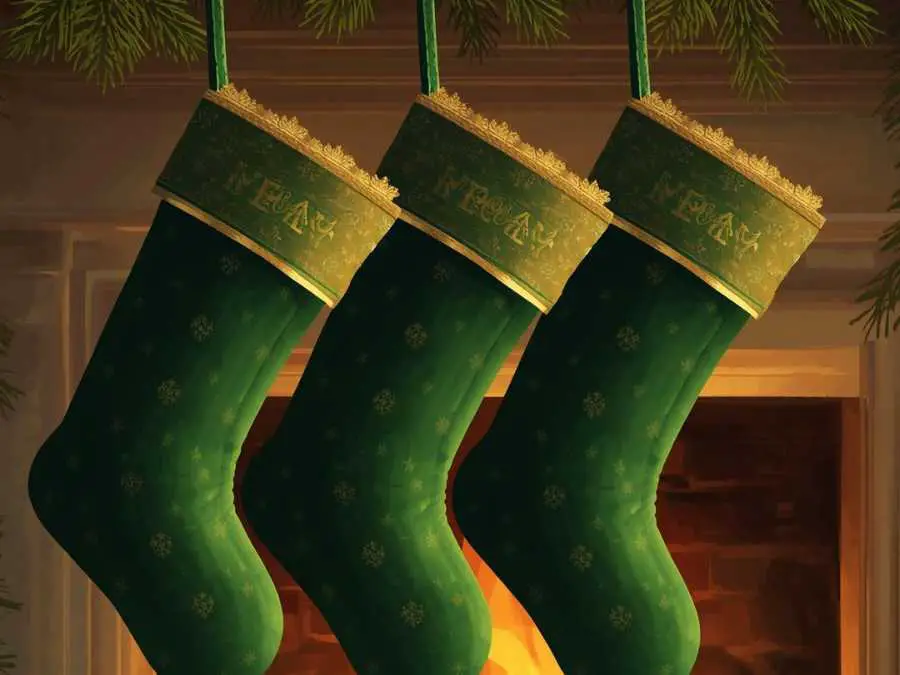 christmas-stocking-green-and-gold