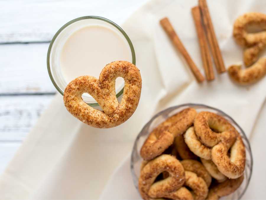 cinnamon-sugar-pretzels-dairy-free-christmas-treat-ideas
