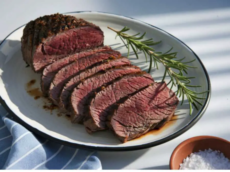 classic-beef-tenderloin-dinner-easy-valentine's-dinner-recipes