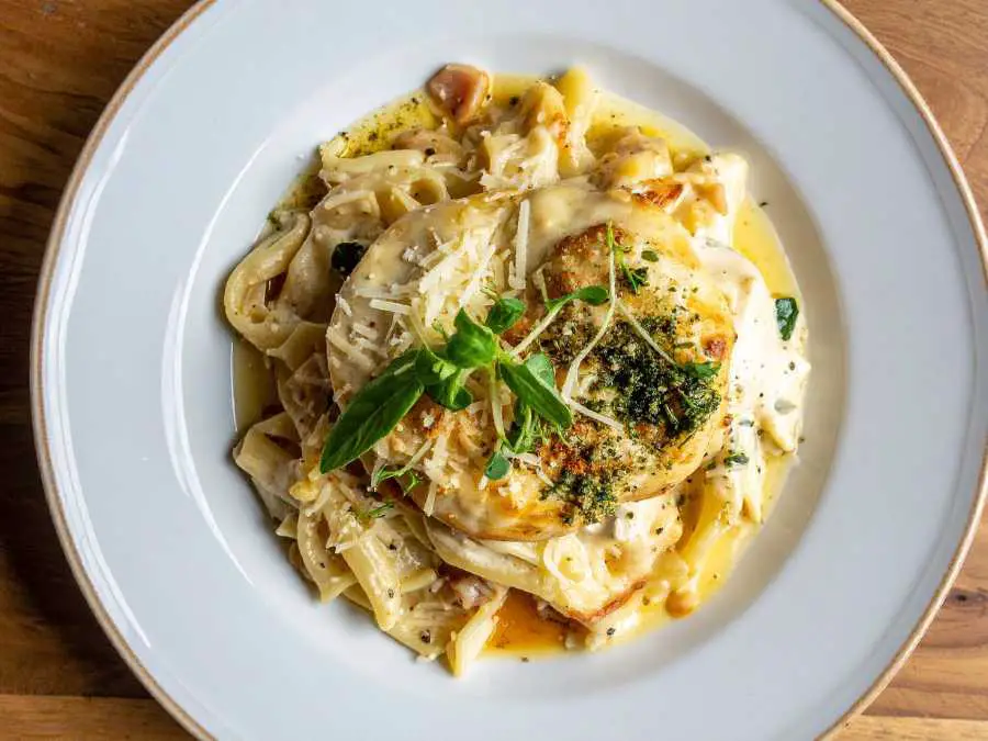 creamy-garlic-parmesan-chicken-valentines-dinner-recipes