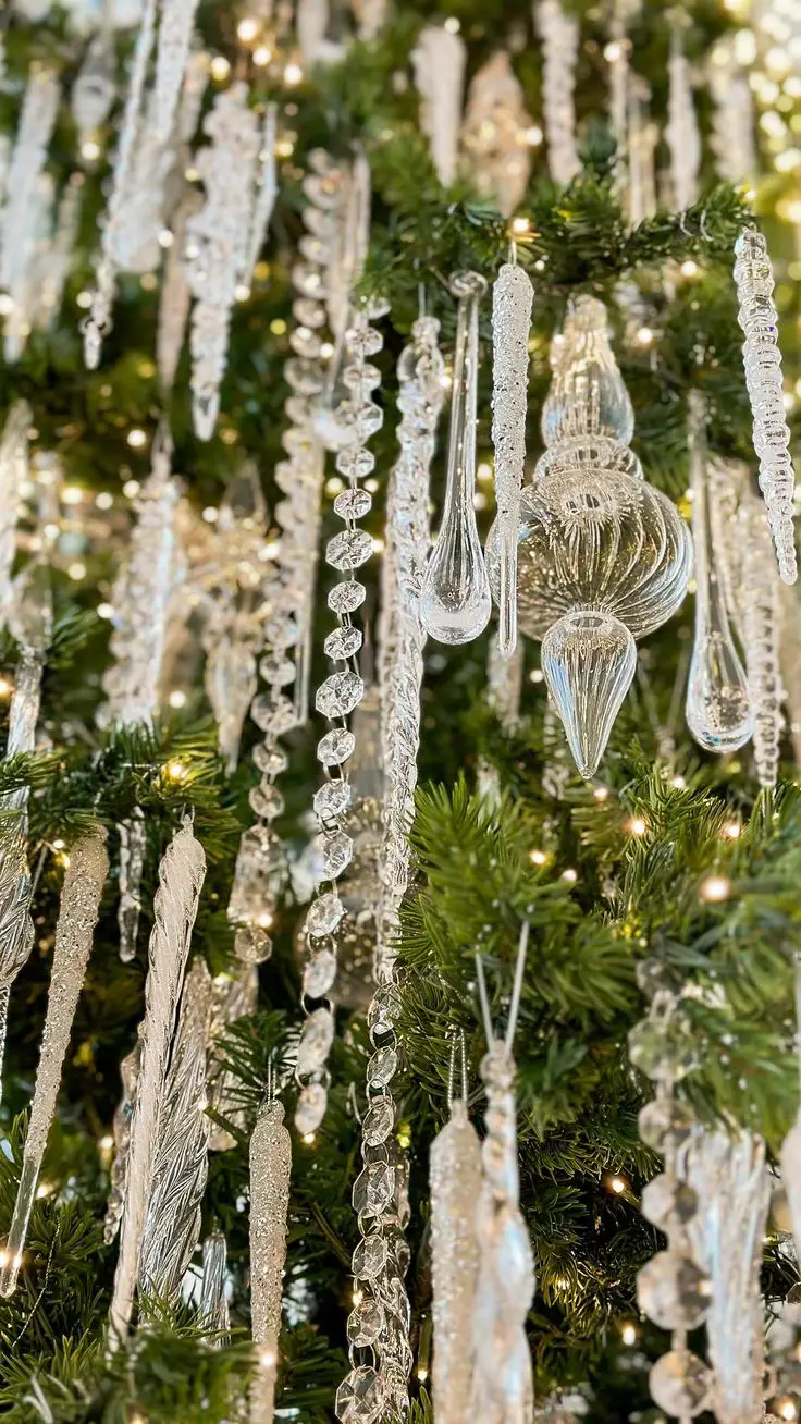 crystal-ornament-filled-tree-glam-christmas-decor-ideas