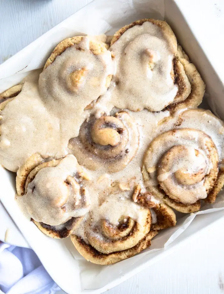 dairy-free-cinnamon-rool-christmas-treat-ideas