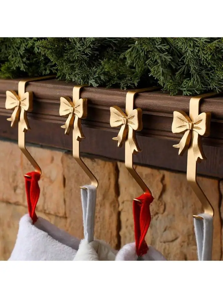 gold-accented-stocking-hangers-green-and-gold-christmas-decor-ideas