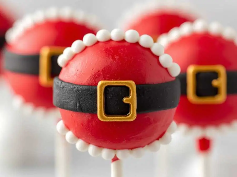 santa-belly-cake-pops