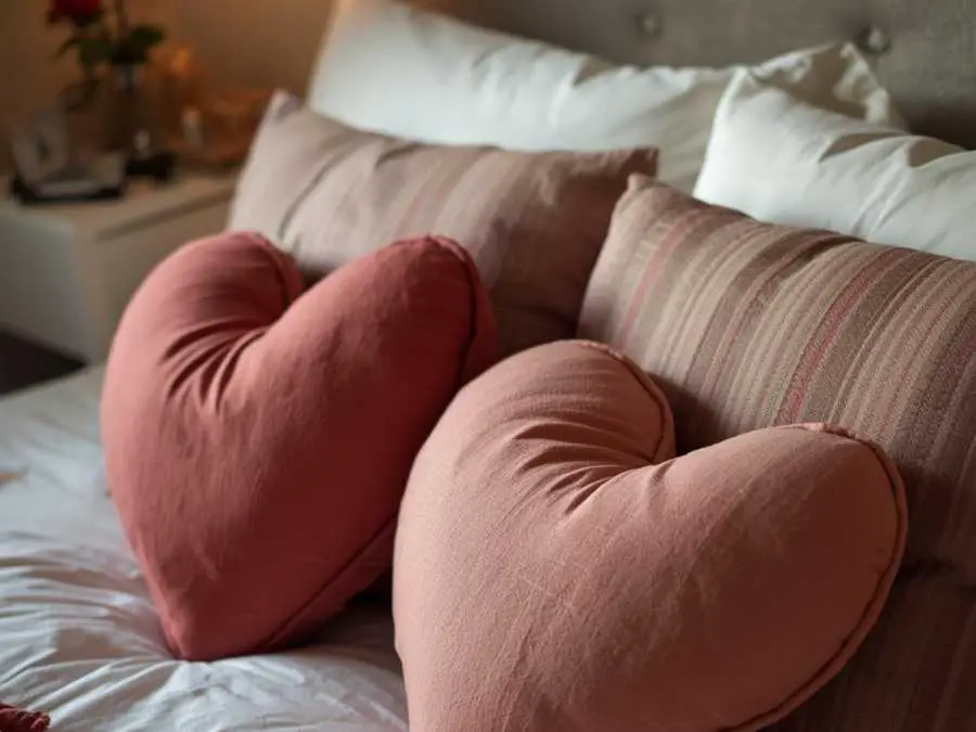 fabric-heart-throw-pillows