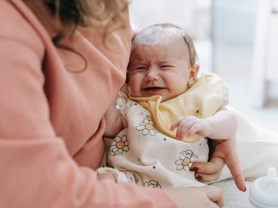 lean-your-babys-feeding-cues