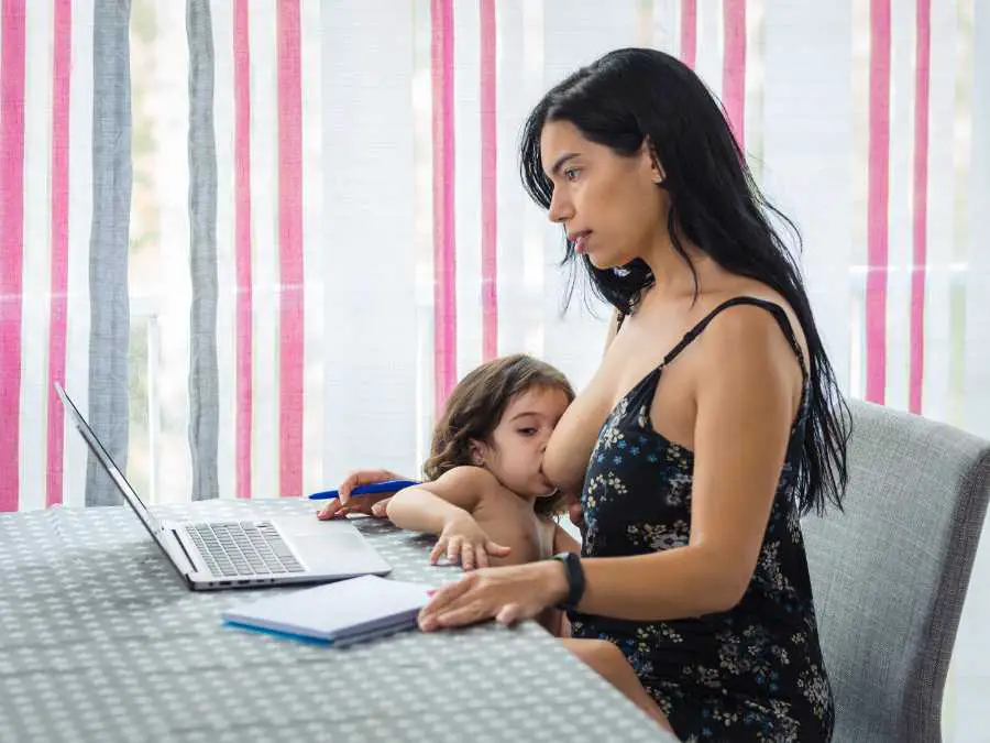 limit-unnecessary-multitasking-effective-breastfedding-tips-while-working-from-home