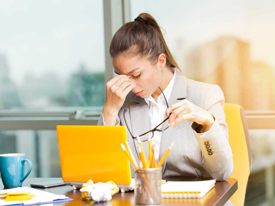 notice-when-anger-masks-deeper-feeling-proven-ways-on-how-to-manage-mom-rage-triggers