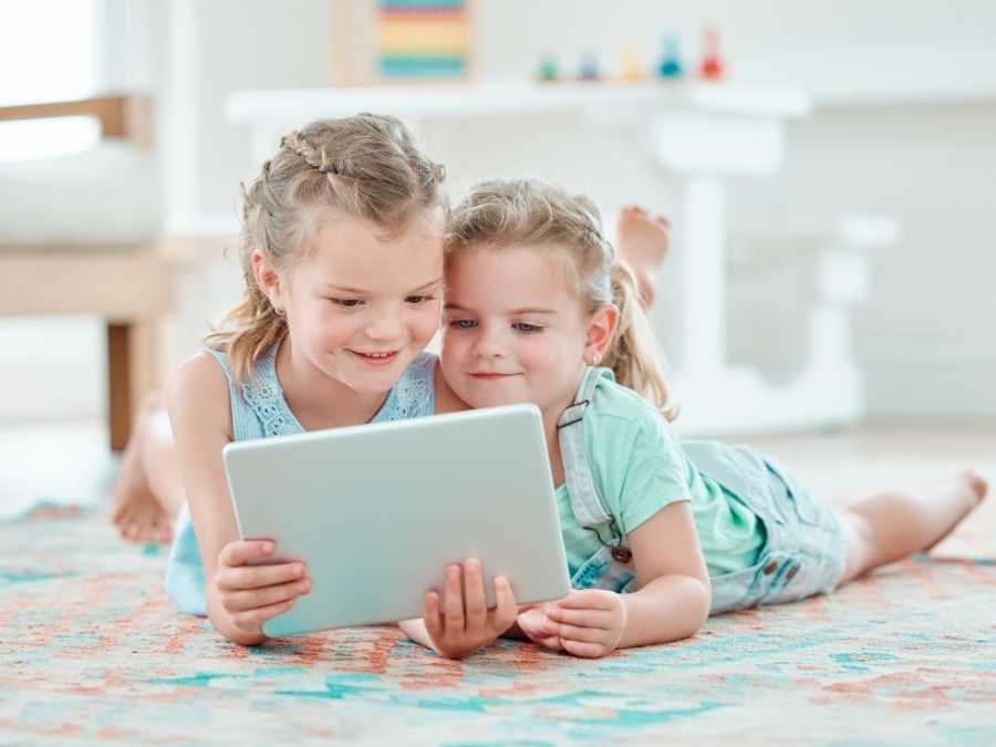 set-limits-on-electronics-make-siblings-share-a-room-without-the-constant-fighting