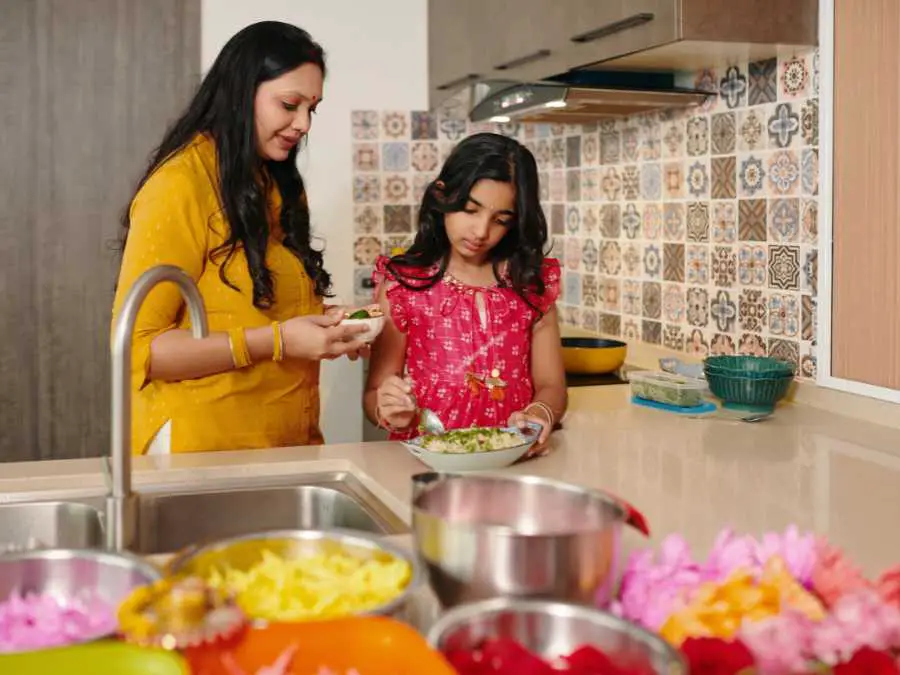 she-pressures-you-to-parent-her-way