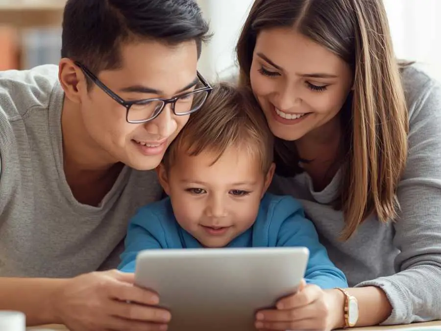 use-screen-time-strategically-solo-parenting-survival-guides