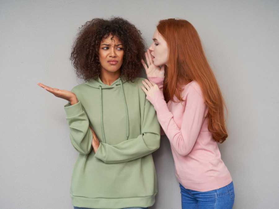 you-can-not-be-yourself-around-her-mom-friendship-is-toxic