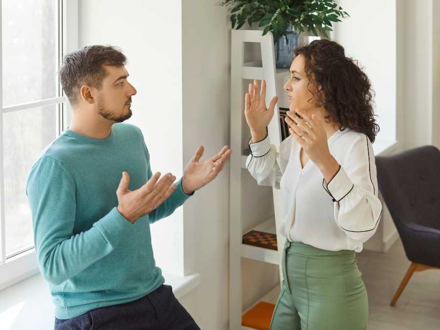 you-feel-tense-before-seeing-her-signs-a-mom-friendship-is-toxic