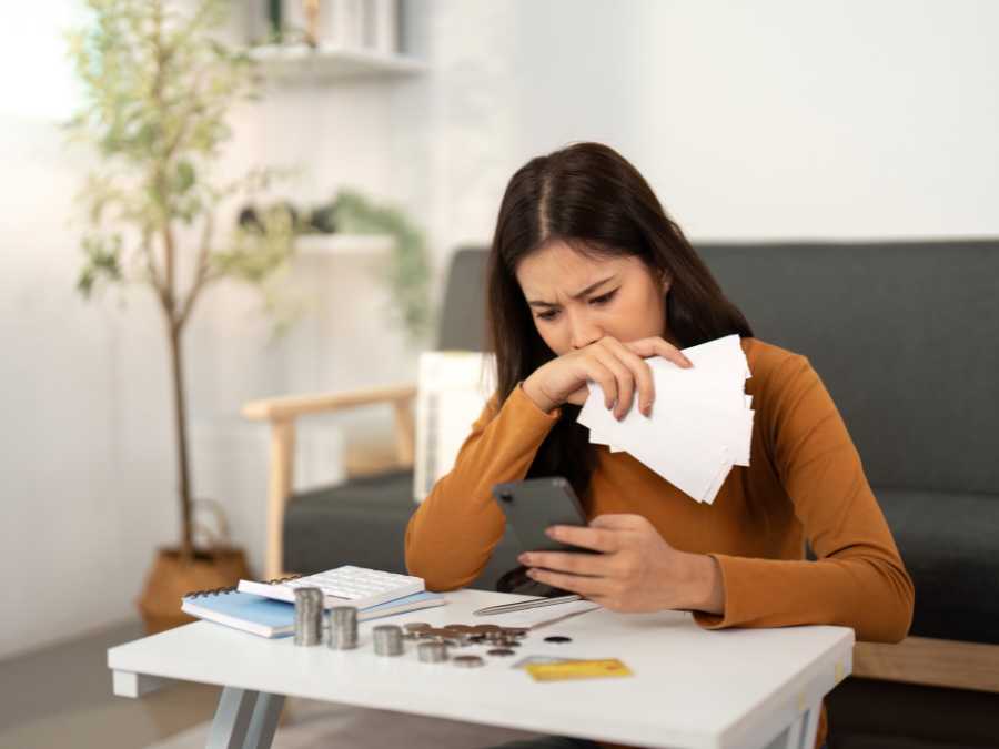 you-feel-resentful-toward-your-responsibilities-you-are-experienceing-mom-burnout