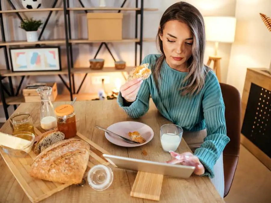 every-comment-felt-like-confirmation-that-i-was-doing-it-wrong-mom-guilt-cycle-and-how-i-finally-broke-free-from-it