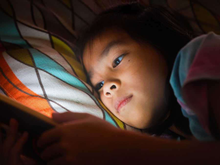 adjust-expectations-based-on-energy-levels-manage-screen-time-for-neurodiverse-kids