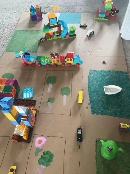 Choose-open-ended-toys-for-play-areas