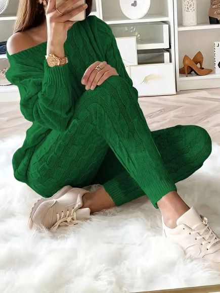 Green-Knit-Set-cute-st.patrick's-day-outfit