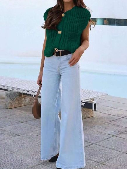 Green-Sweater-Vest-Over-a-Button-Down-cute-st.patrick's-day-college-outfit