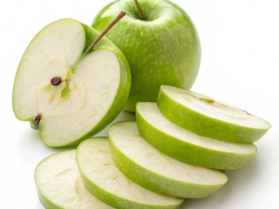 green-apple-slice-st.patrick's-day-charcutere-board