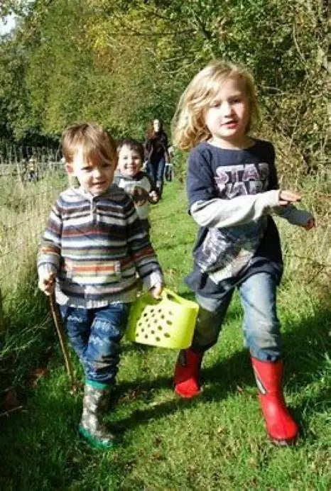 organize-a-neighborhood-scavenger-hunt