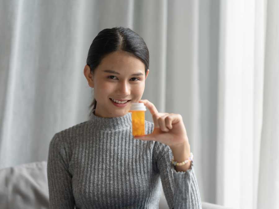 prenatal-vitamins-first-trimester-essential