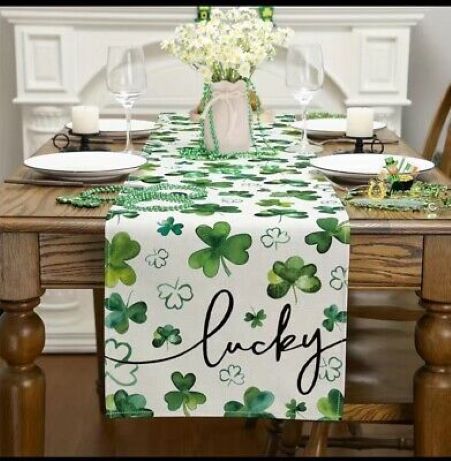 shamrock-table-runner
