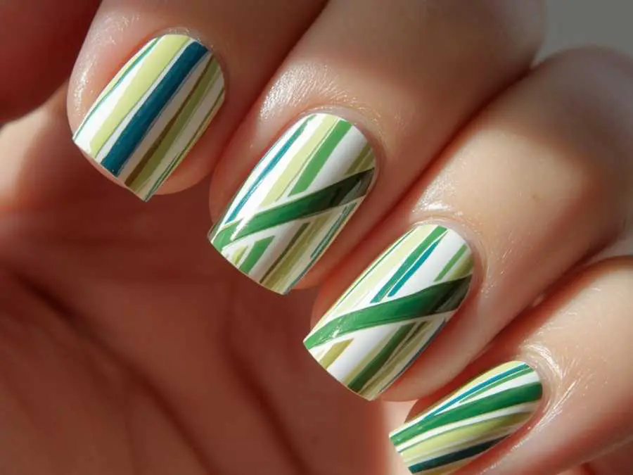 Striped-Elegance-st.patricks-day-nail-ideas
