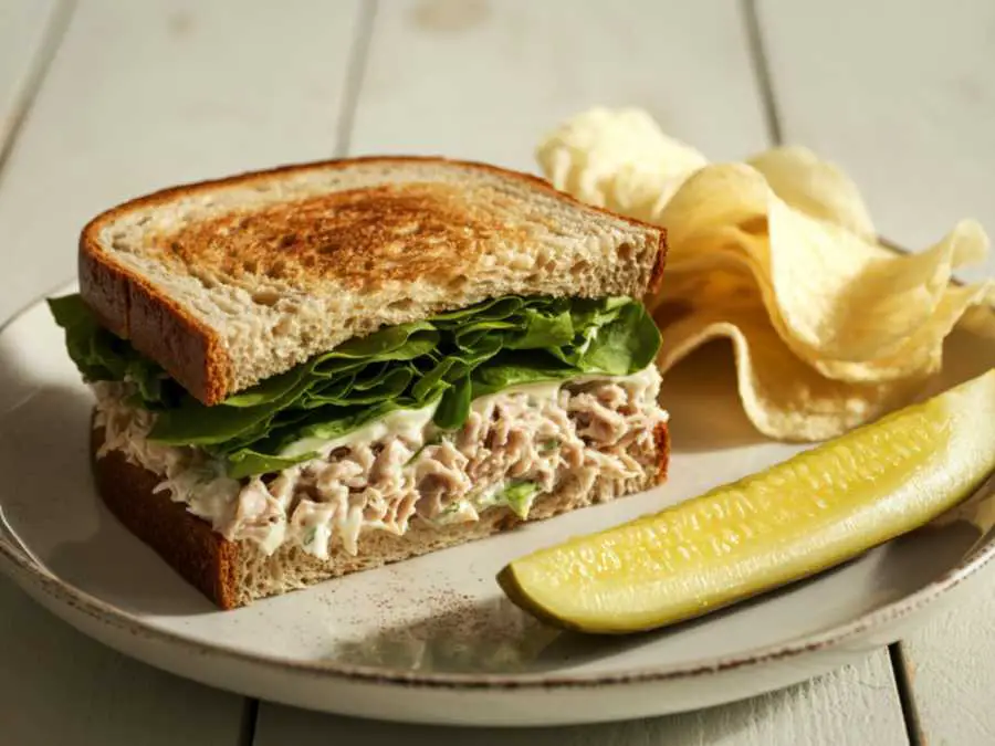 Tuna-Salad-Sandwich