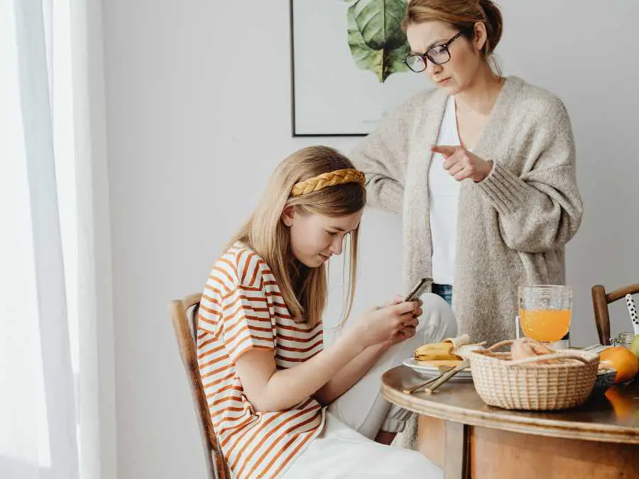 use fewer-words-parenting-with-boundries-without-yelling